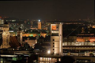 Rathaus Stuttgart bei Nacht
