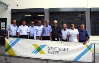 Die Stuttgart Netze sind jetzt offiziell für ihr Technisches Sicherheitsmanagement (TSM) ausgezeichnet worden. Unser Bild zeigt das Projektteam mit dem Technischen Geschäftsführer Harald Hauser (Vierter von links). 20160816_TSM_Zertifizierung_MG_8806.jpg
